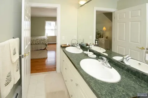 8 Copperfield Way Mahwah NJ 07430
