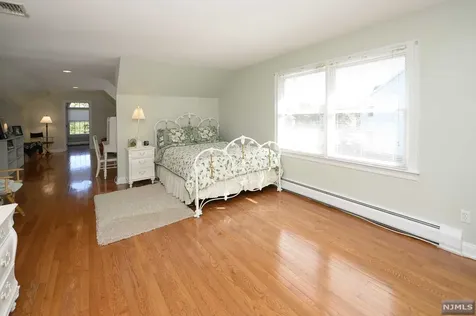 8 Copperfield Way Mahwah NJ 07430