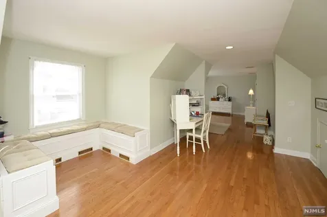 8 Copperfield Way Mahwah NJ 07430