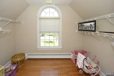 8 Copperfield Way Mahwah NJ 07430