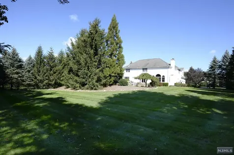 8 Copperfield Way Mahwah NJ 07430