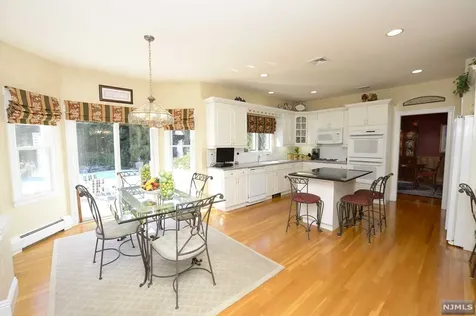 8 Copperfield Way Mahwah NJ 07430