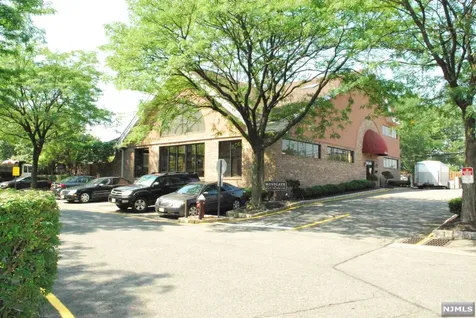 558 Ridge Lane Fort Lee NJ 07024