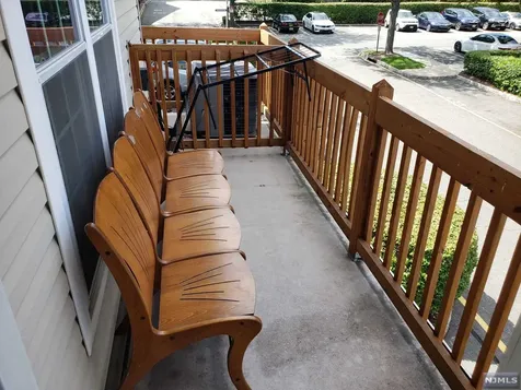 558 Ridge Lane Fort Lee NJ 07024