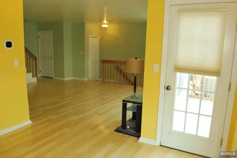 558 Ridge Lane Fort Lee NJ 07024