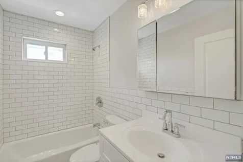 370 Chestnut Avenue South Hackensack NJ 07606