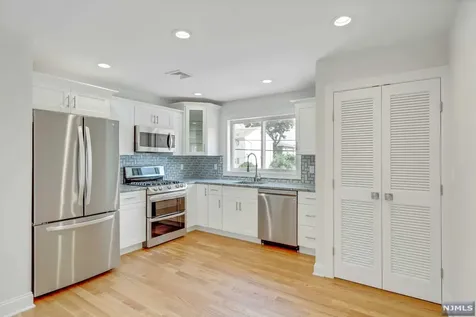 370 Chestnut Avenue South Hackensack NJ 07606