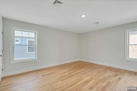 370 Chestnut Avenue South Hackensack NJ 07606