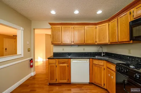 1202 Sycamore Lane Mahwah NJ 07430