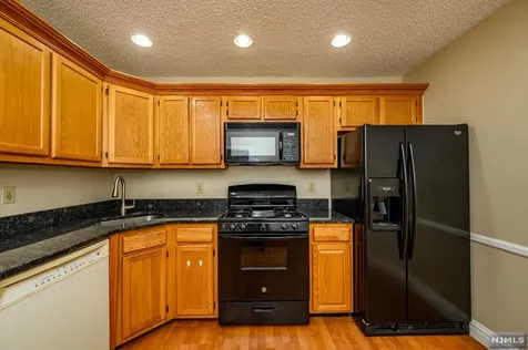 1202 Sycamore Lane Mahwah NJ 07430