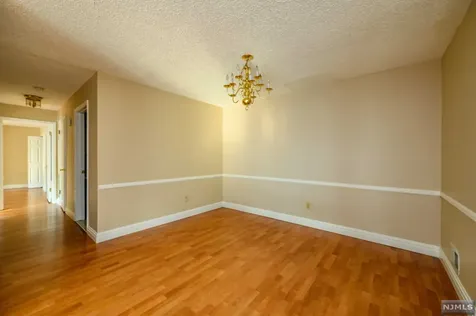 1202 Sycamore Lane Mahwah NJ 07430