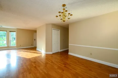 1202 Sycamore Lane Mahwah NJ 07430