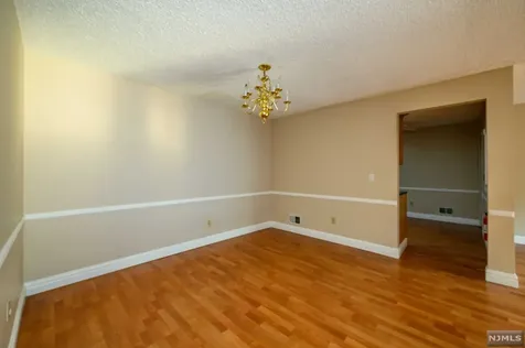 1202 Sycamore Lane Mahwah NJ 07430
