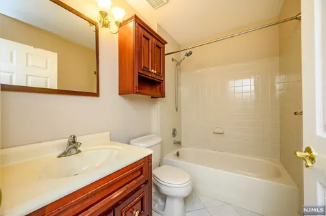 1202 Sycamore Lane Mahwah NJ 07430
