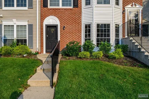 1202 Sycamore Lane Mahwah NJ 07430