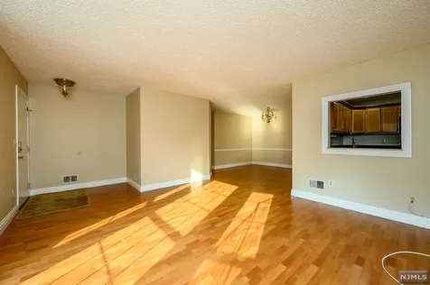 1202 Sycamore Lane Mahwah NJ 07430