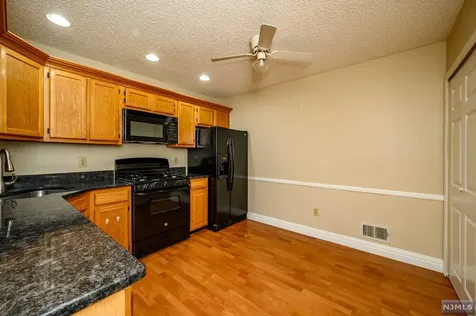 1202 Sycamore Lane Mahwah NJ 07430