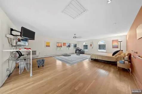 785 Aspen Way Franklin Lakes NJ 07417