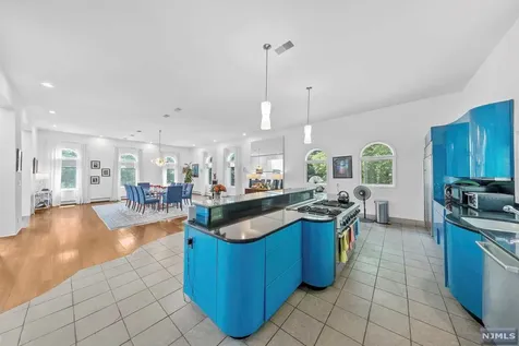 785 Aspen Way Franklin Lakes NJ 07417