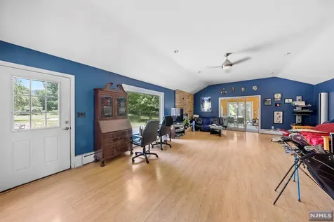 785 Aspen Way Franklin Lakes NJ 07417
