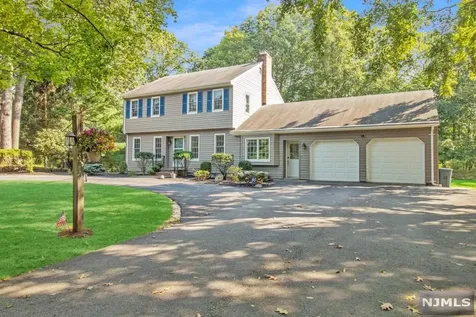 725 Rivenwood Road Franklin Lakes NJ 07417