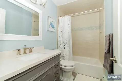 725 Rivenwood Road Franklin Lakes NJ 07417