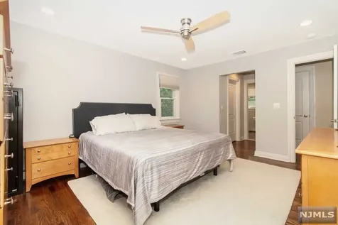 725 Rivenwood Road Franklin Lakes NJ 07417