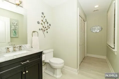 725 Rivenwood Road Franklin Lakes NJ 07417