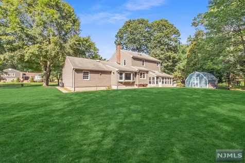 725 Rivenwood Road Franklin Lakes NJ 07417