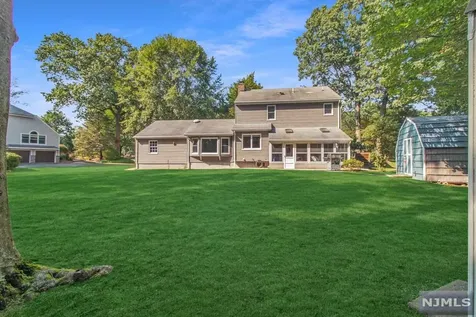 725 Rivenwood Road Franklin Lakes NJ 07417
