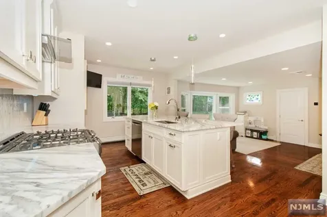 725 Rivenwood Road Franklin Lakes NJ 07417