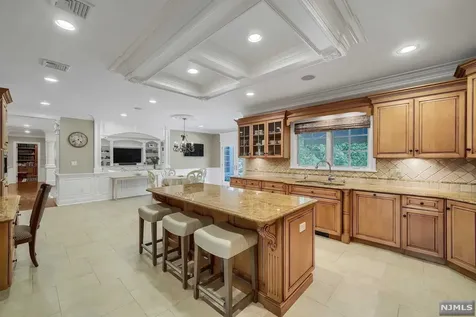 317 Briarly Drive Franklin Lakes NJ 07417
