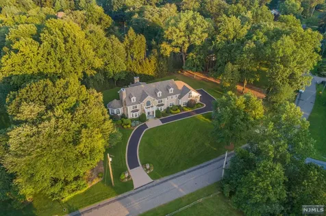 317 Briarly Drive Franklin Lakes NJ 07417