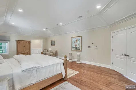 317 Briarly Drive Franklin Lakes NJ 07417