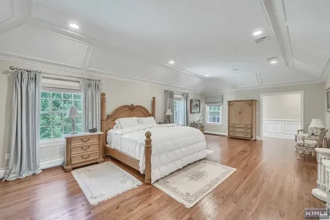 317 Briarly Drive Franklin Lakes NJ 07417