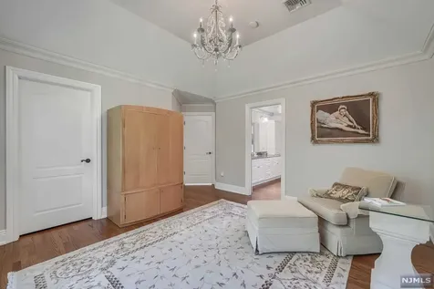 317 Briarly Drive Franklin Lakes NJ 07417