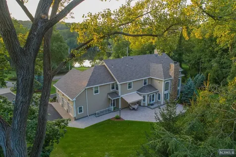 317 Briarly Drive Franklin Lakes NJ 07417