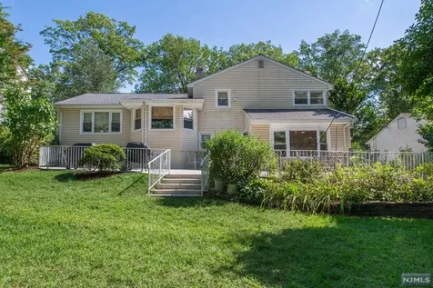 24 Wadsworth Road Glen Rock NJ 07452