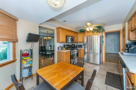 24 Wadsworth Road Glen Rock NJ 07452
