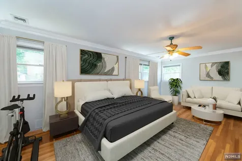 24 Wadsworth Road Glen Rock NJ 07452