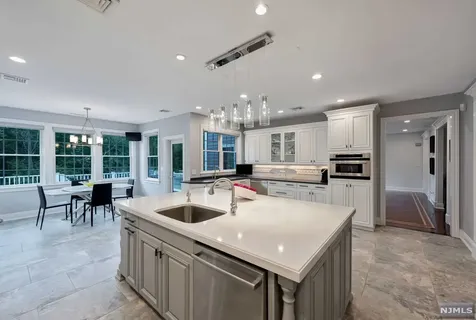 43 Cider Hill Upper Saddle River NJ 07458