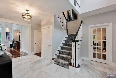 43 Cider Hill Upper Saddle River NJ 07458