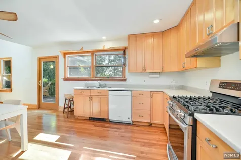 125 Upper Lakeview Avenue Ringwood NJ 07456