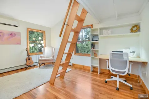 125 Upper Lakeview Avenue Ringwood NJ 07456