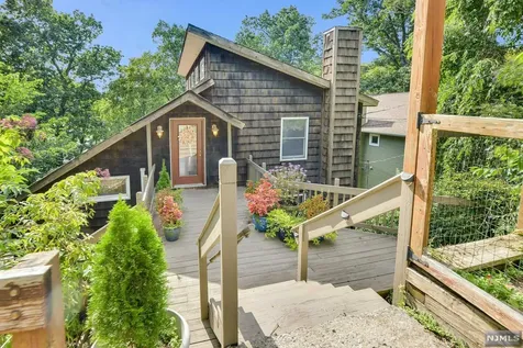 125 Upper Lakeview Avenue Ringwood NJ 07456