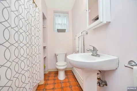 125 Upper Lakeview Avenue Ringwood NJ 07456