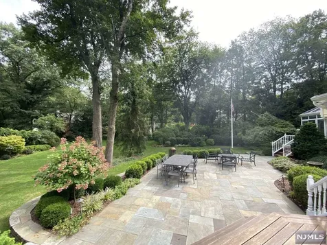 3 Brownstone Way Ho-ho-kus NJ 07423