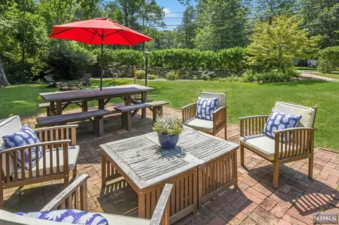 80 Brookside Avenue Allendale NJ 07401