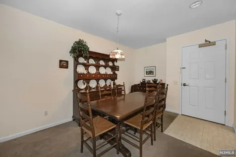 189 Forest Avenue Paramus NJ 07652