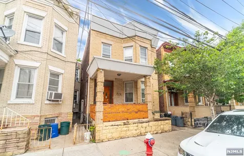 422 52nd Street West New York NJ 07093